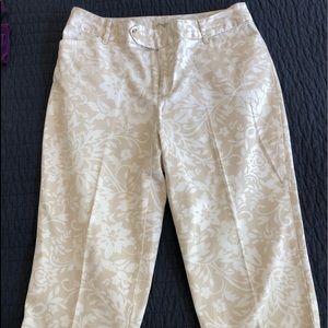 Printed Beige Capris